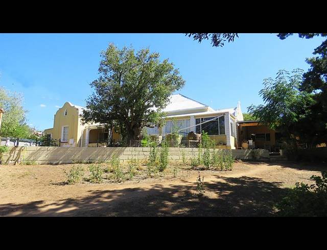 4 BEDROOM HOUSE FOR SALE IN DE RUST